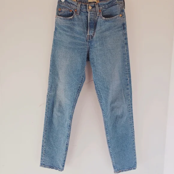Levi's Premium women's Wedgie straight size 25 - Picture 2 of 16